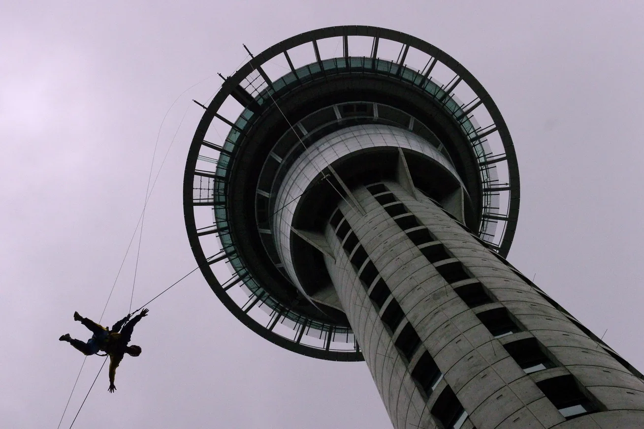 Bungee Plus Hiking and Rafting: Simple Itineraries