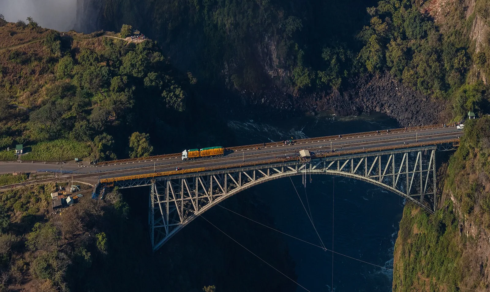 Puente de las cataratas Victoria, Zambia Zimbabue, , DD 10 photograph