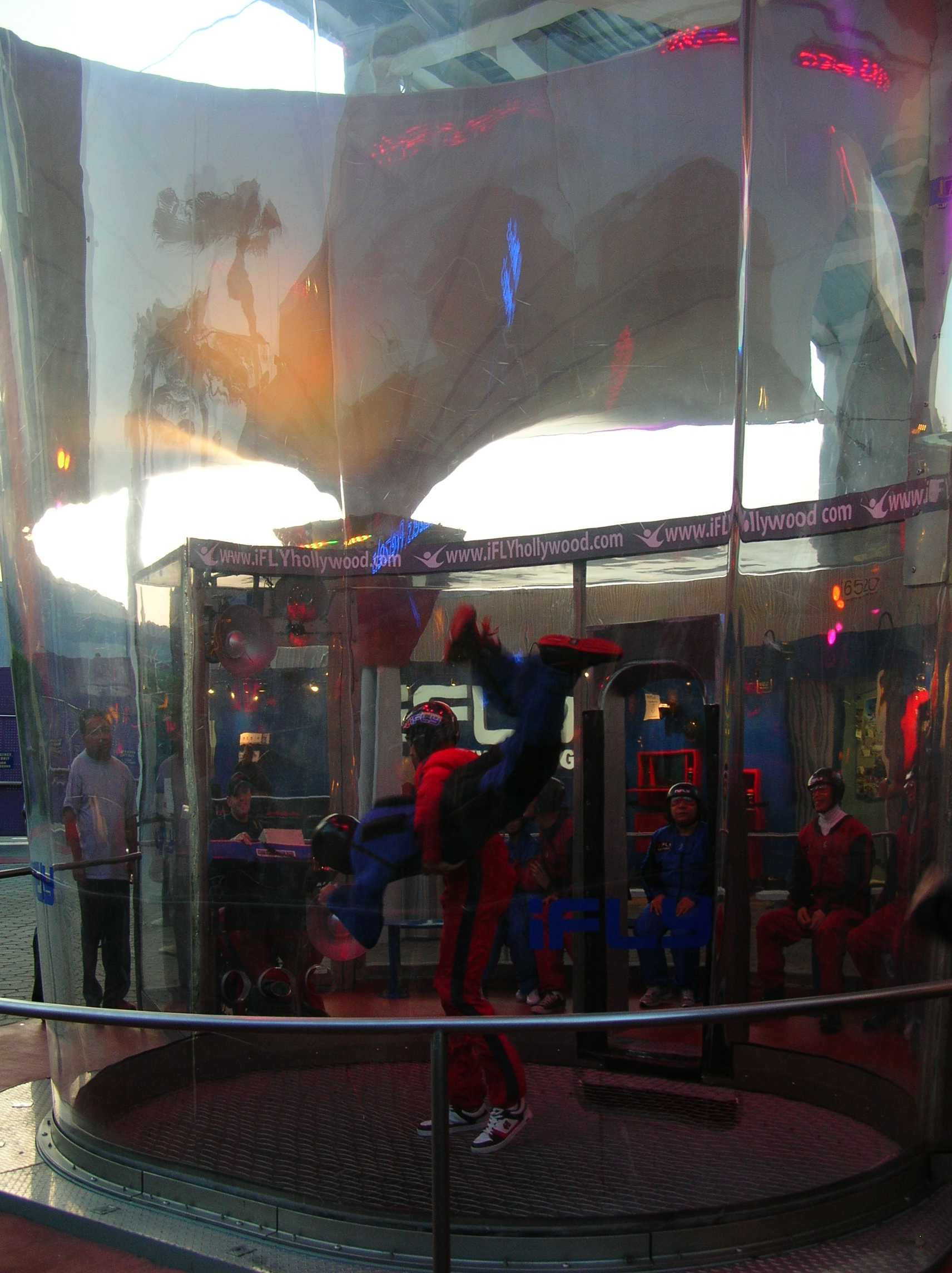 Bungee vs Indoor Skydiving: Training Grounds for Fear