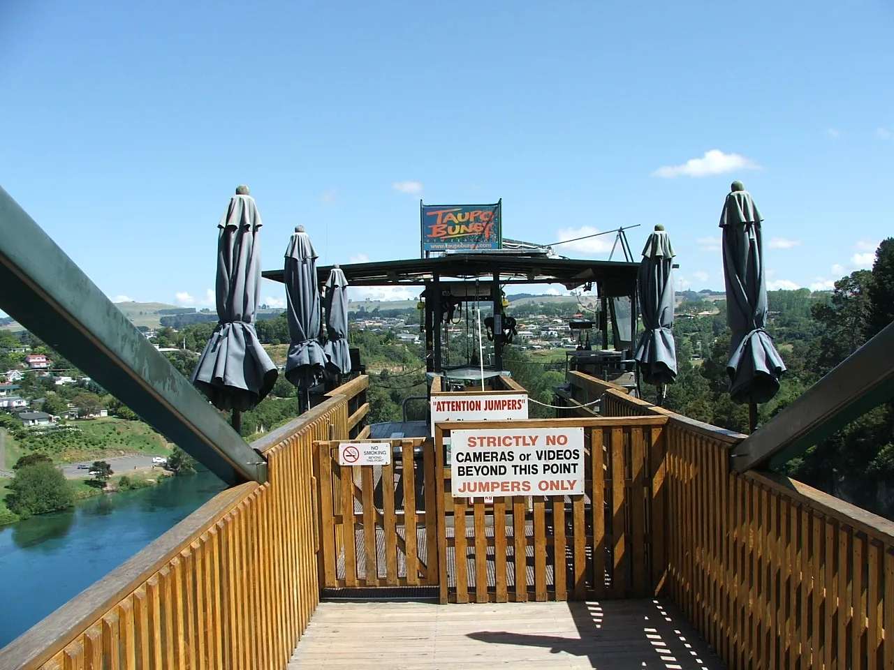 How to Film Your Own Bungee Jump Without Ruining It