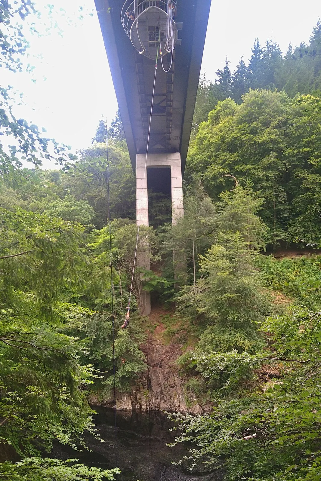 Bungee jumping at Garry Bridge geograph.org.uk photograph