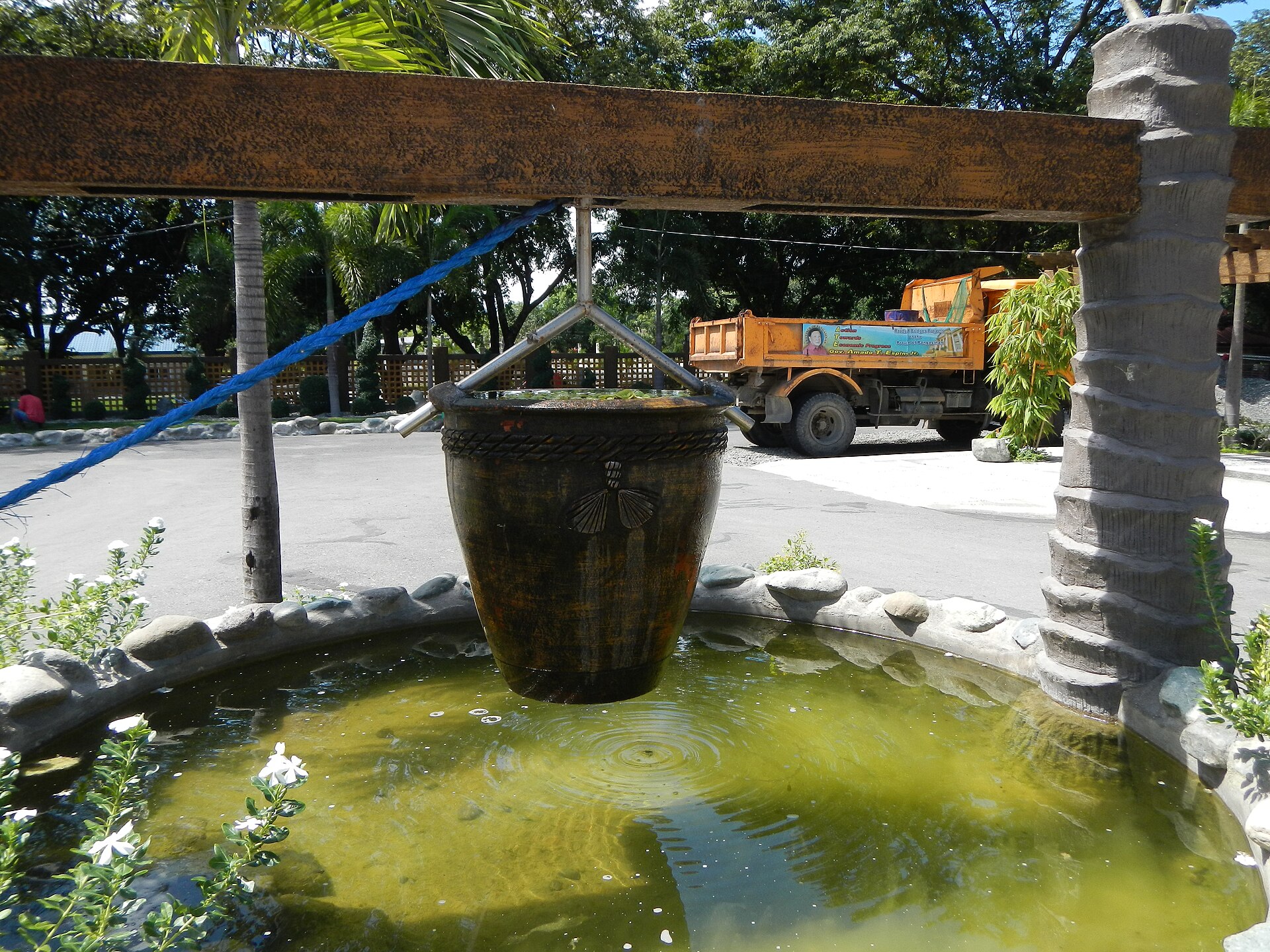 One-City Thrill Day: Bungee, Zip, Then a Scenic Walk