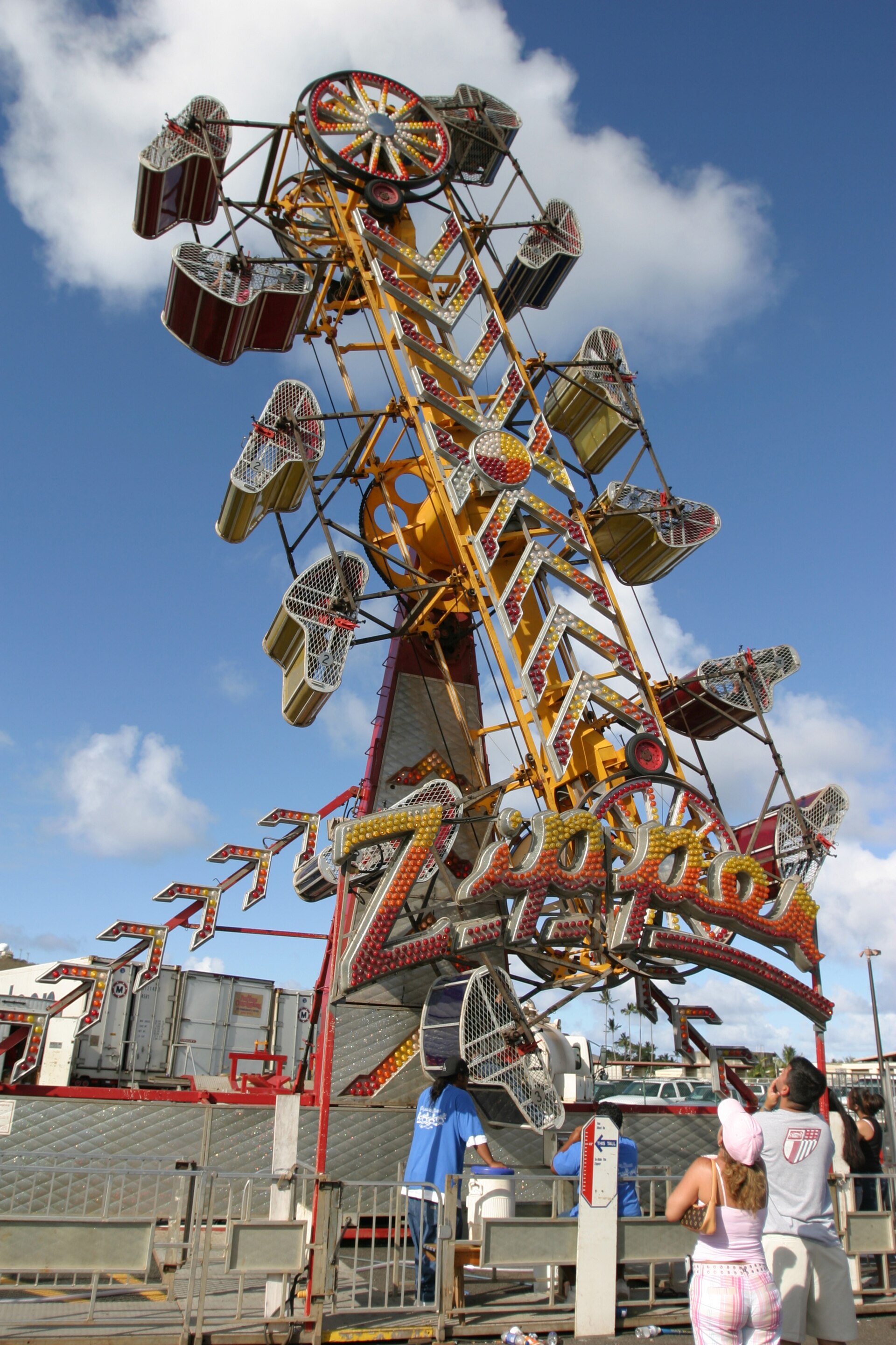 Reverse Bungee and Catapult Rides Explained for Tourists